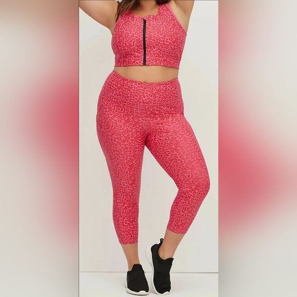 Torrid Active Pink Leopard Crop Top And Pants Set - Picture 1 of 4